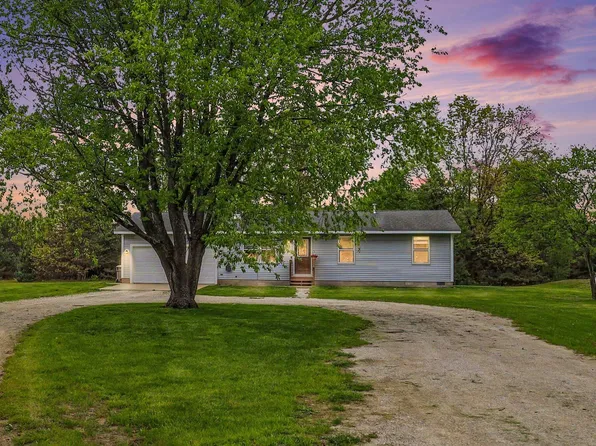 3449 Rich Rd, Muskegon, MI 49445