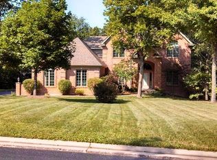 10601 Red Hawk Ln, Spring Grove, IL 60081