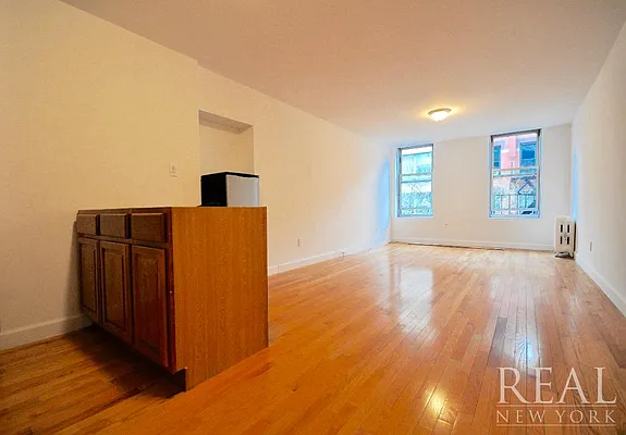 Rented by REAL New York | media 2