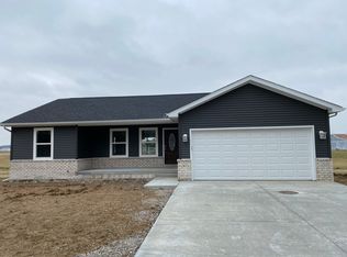 189 Schaefer Dr, Hope, IN 47246