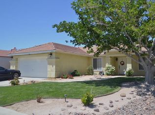 6013 Jamaica Ct, Lancaster, CA 93536