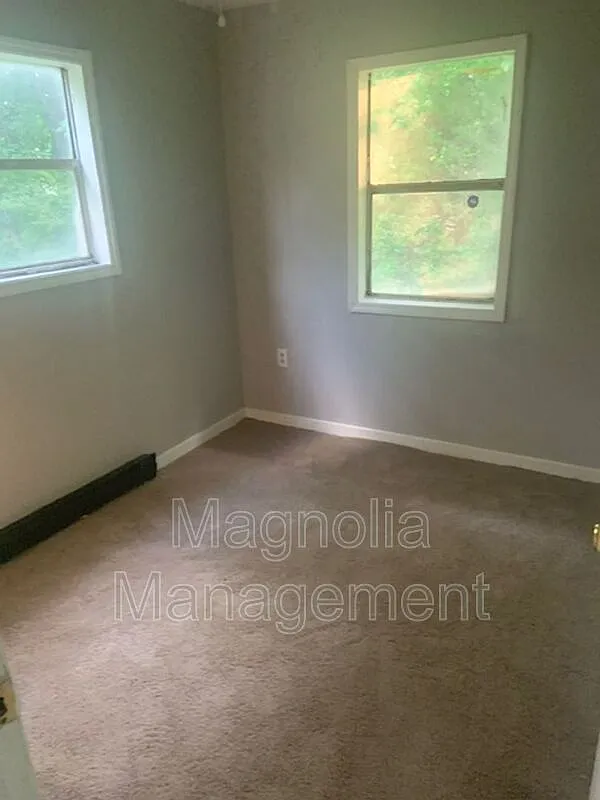 2 bed, 1.0 bath, $785 — Photo 3