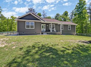 874 Deer Lodge Hwy, Clarkrange, TN 38553