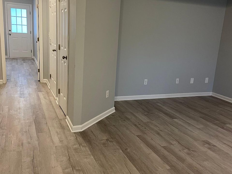 Entrance - Foyer, office, walkway to the Laundry and Garage