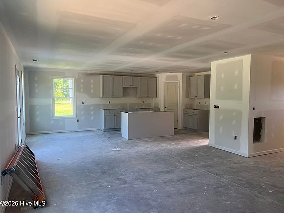 5th image of 81 Coachman Lane