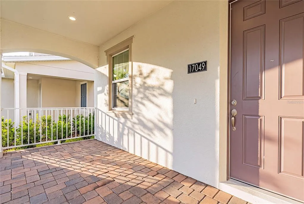 3 bed, 2.0 bath, 1772 sqft, $3,150 — Photo 2