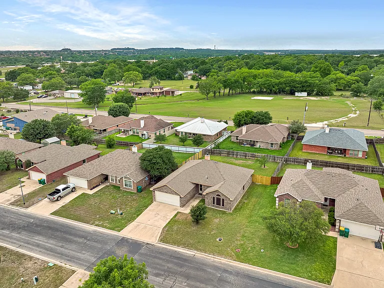 221 Cedar Ridge Dr — Photo 35