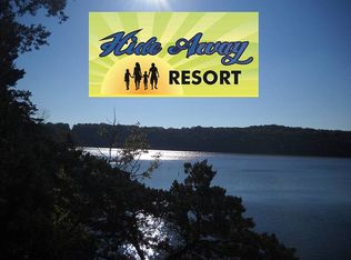 1715 Hideaway Rd, Galena, MO 65656