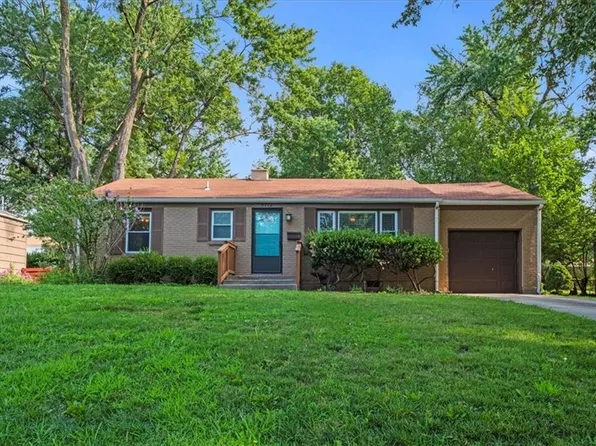 6712 W 72nd St, Overland Park, KS 66204