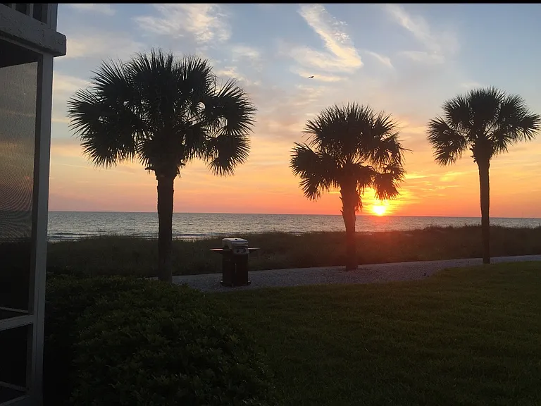 4805 Gulf Of Mexico Dr #102 — Photo 27