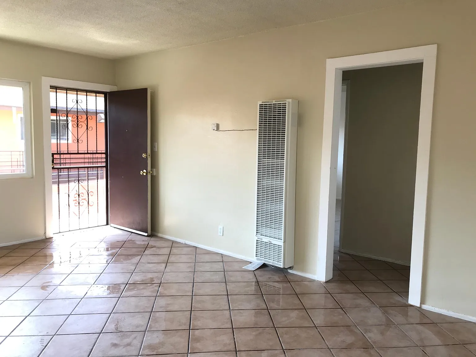 11118 S Osage Ave — Photo 3