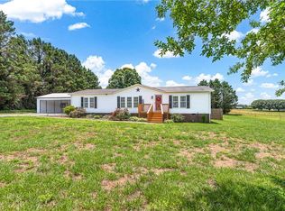 1008 Pine Ridge Dr, Hamptonville, NC 27020