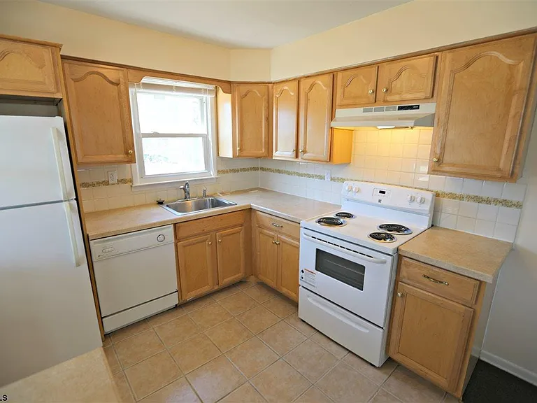 12 Crestmont Dr — Photo 7