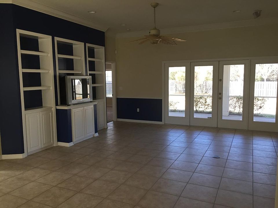 2nd image of 7122 SW 84th Way