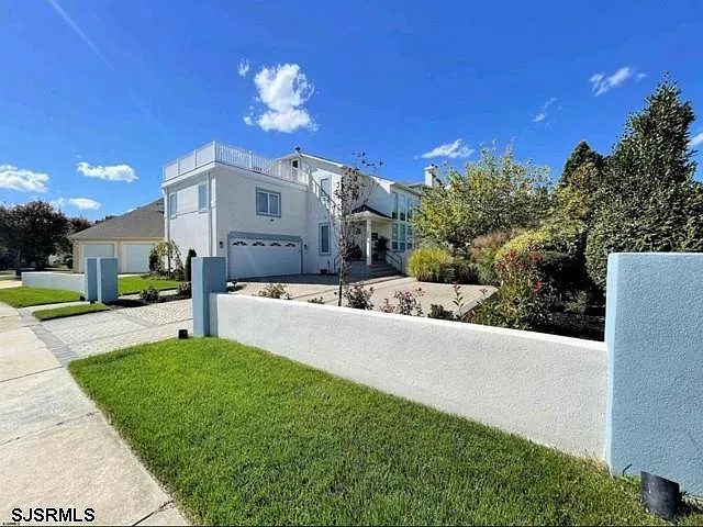 5 bed, 3.5 bath, $90,000 — Photo 1