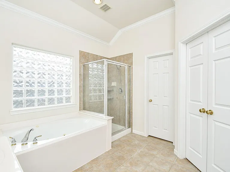 4703 Camden Brook Ln — Photo 26