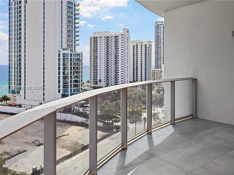 17550 Collins Ave #CU-1205 — Photo 26