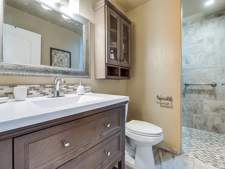 9602 Baseline Dr — Photo 9