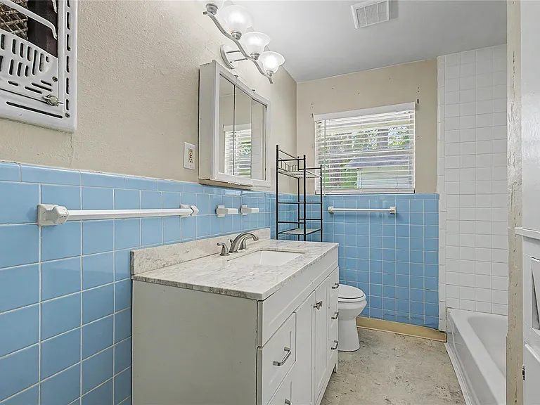 802 Cline St — Photo 11