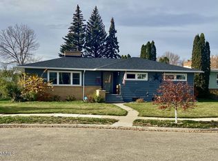 1203 Hillcourt, Williston, ND 58801