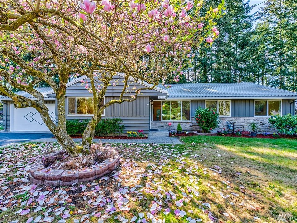 1st image of 20203 Ashworth Pl N