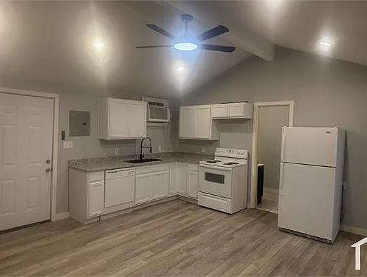 311 Canavan Ave — Photo 1