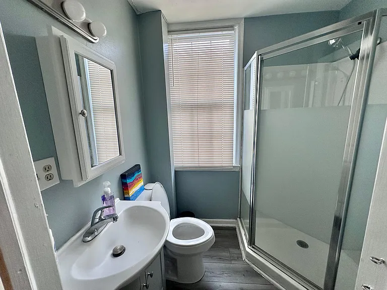1142 N Stuart St #D — Photo 4