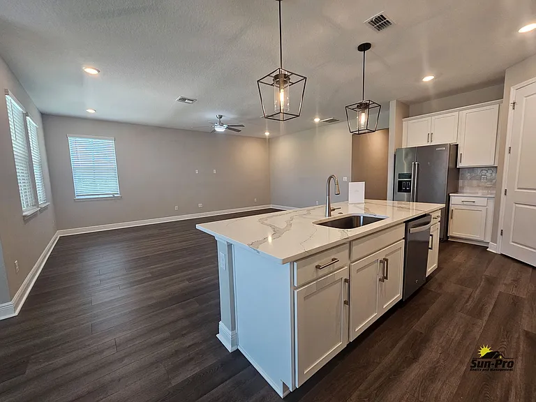 379 Birkdale Dr — Photo 12
