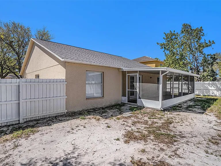 12712 Longcrest Dr — Photo 25