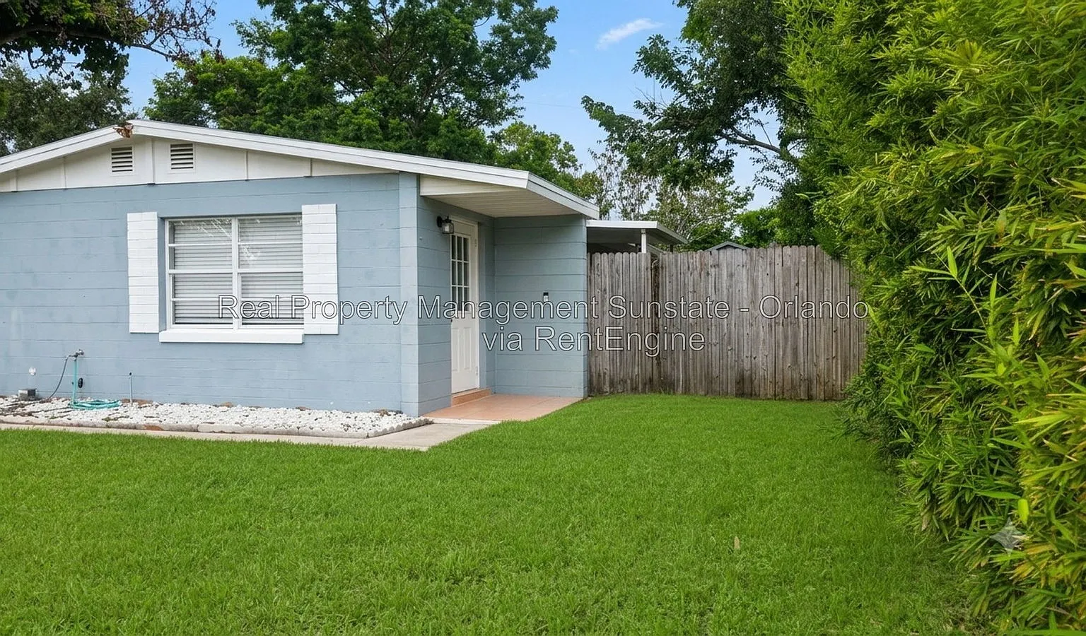 3 bed, 1.0 bath, 1078 sqft, $1,750 — Photo 2