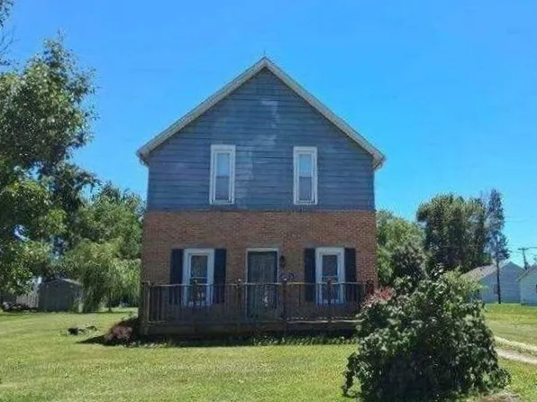 219 E Elm St, Argenta, IL 62501