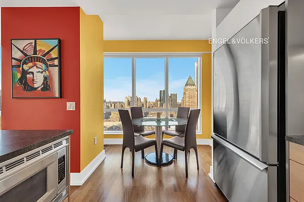 Rented by Engel & Völkers New York City | media 16