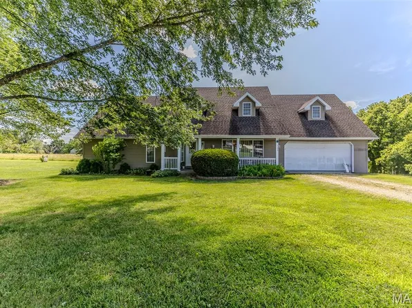 31201 Osborn Dr, Lebanon, MO 65536