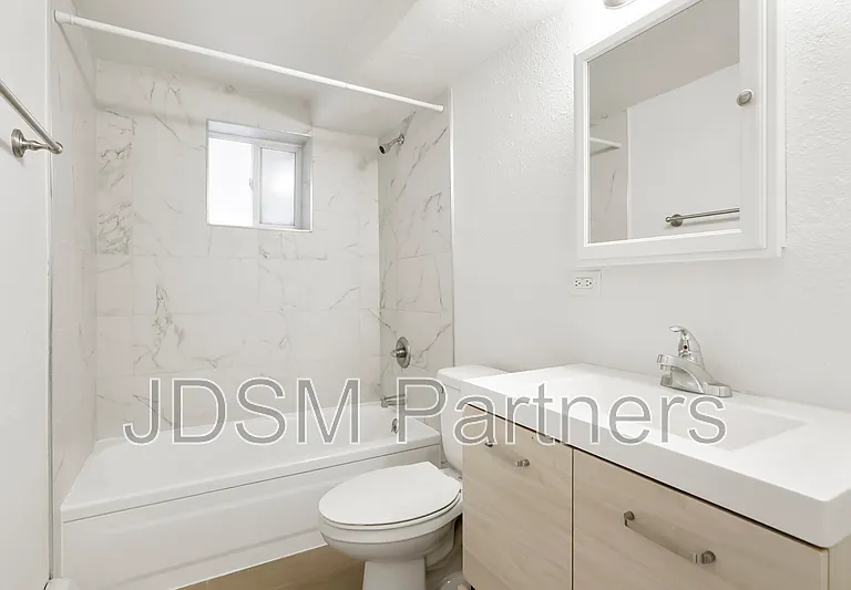 1415 N Pearl St #102 — Photo 9