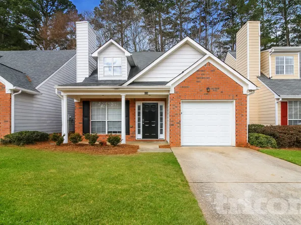 416 Hillandale Park Dr, Lithonia, GA 30058