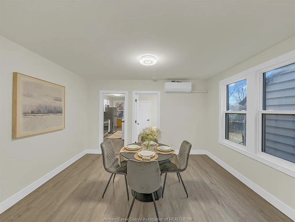 2 bed, $1,600 — Photo 4