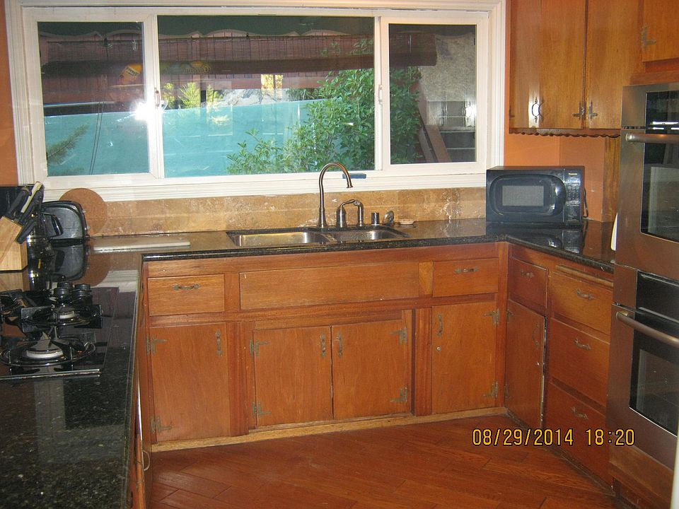 1st image of 464 Delle Dr