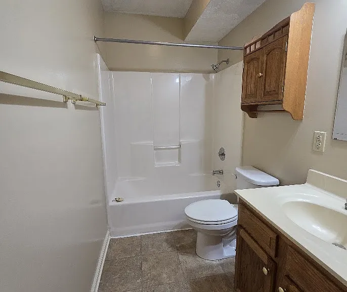 17 King Arthur Pl #B — Photo 19