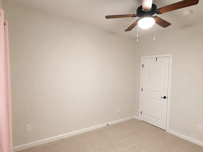 8245 Hickory Hollow Dr — Photo 16