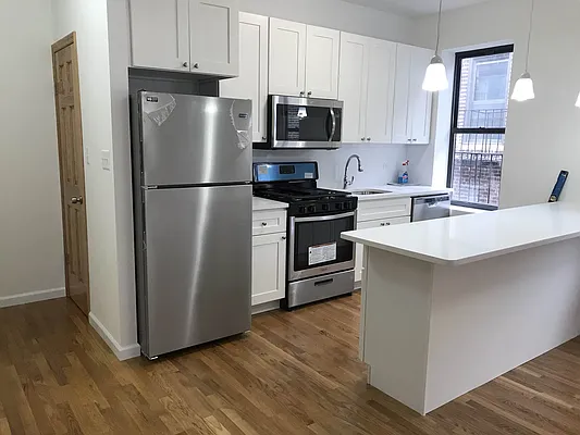 Rented by Rachel Realty | media 18