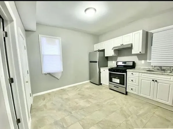 748 S 16th St, Newark, NJ