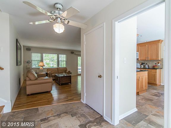 2nd image of 12319 Oakwood Dr