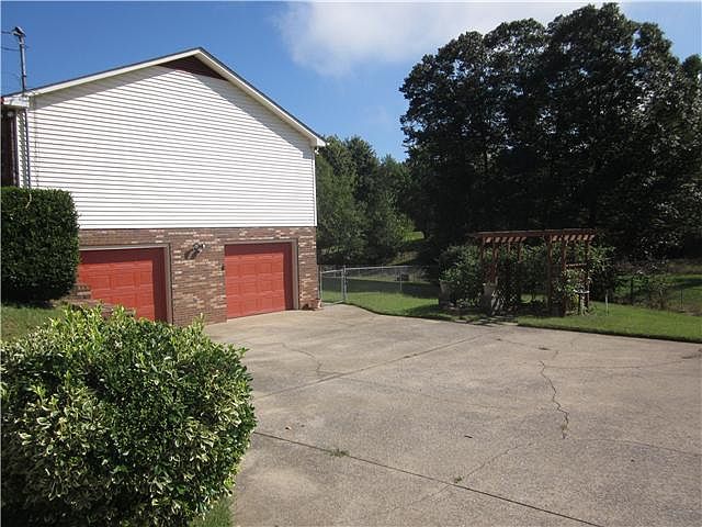 2nd image of 418 Ambrose Dr