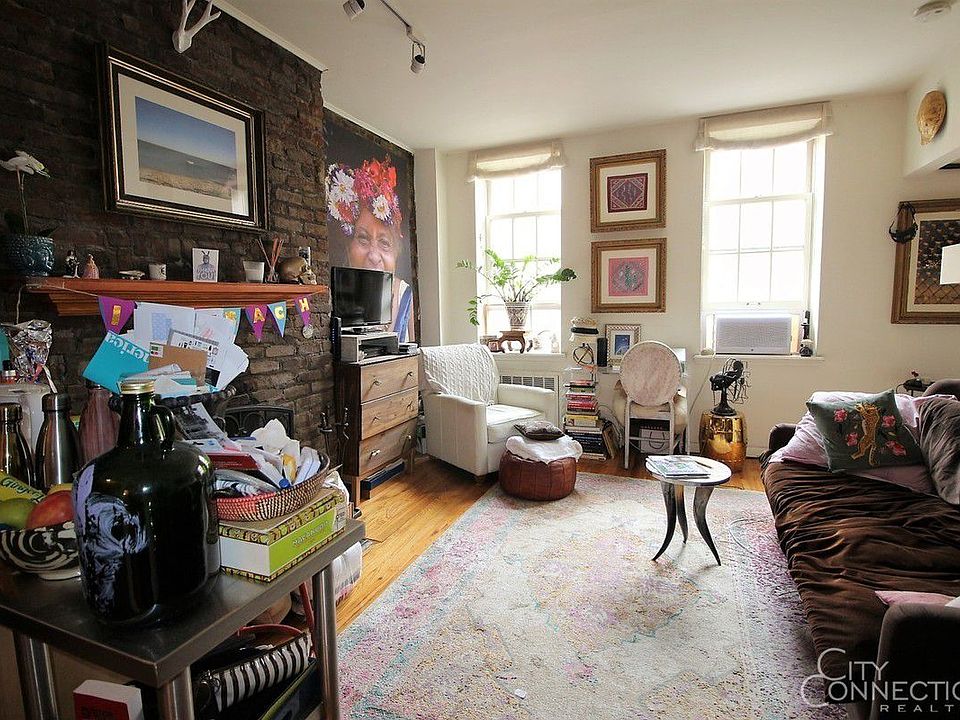 1st image of 424 W 22nd St APT 3