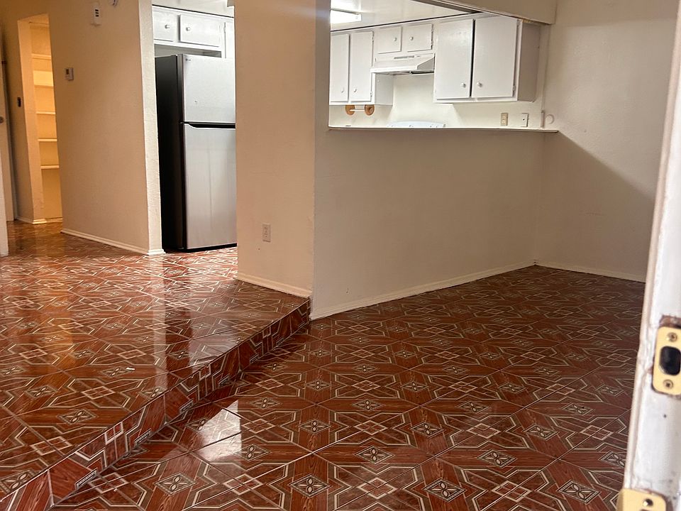 1st image of 12651 Wellington Park Dr