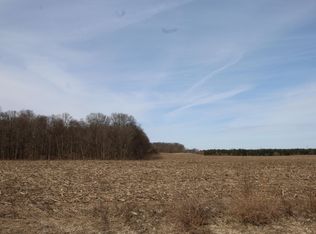 12 Old Barn Ln, Freeport, MI 49325