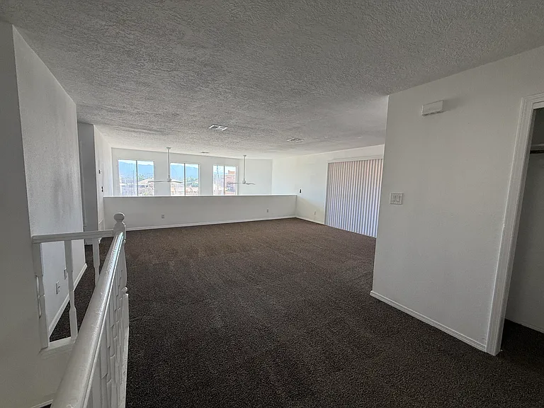 4808 Driftwood Ave NW — Photo 10