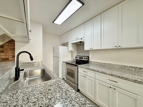 2nd image of 5461 Spinnaker Walkway APT 2