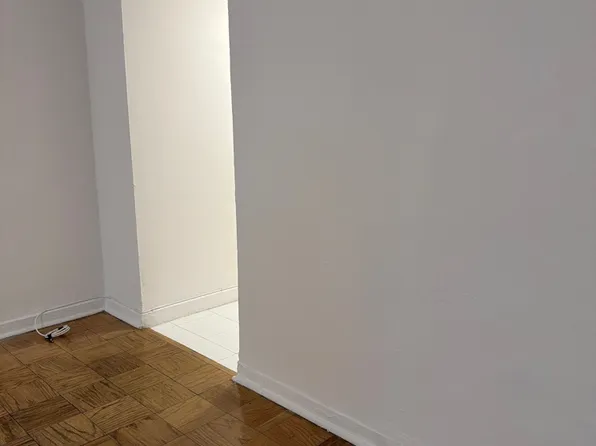 108 East 38th Street image 1 of 7