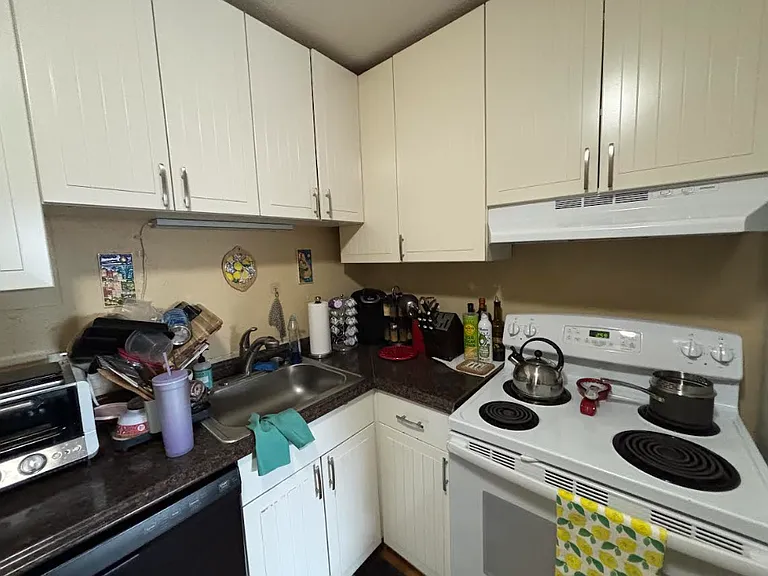 259 Summer St #1 — Photo 4